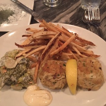 Pierpoint Restaurant - New American Near Me - Baltimore, Maryland