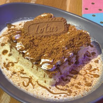 D Spot Dessert Cafe - Desserts Near Me - Calgary, Alberta D Spot Dessert Cafe - Desserts Near Me - Calgary, Alberta