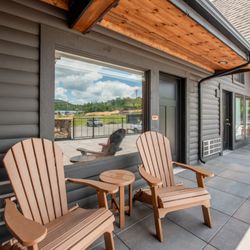 Cove Creek Lodge
