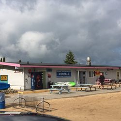 Baywatch on the Beach Grill - View from parking lot.