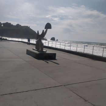 Rockaway Beach - Beaches Near Me - Pacifica, California