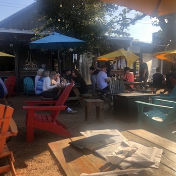 The Tipsy Oak - Outside seating - Gastropubs Near Me - Arlington, Texas The Tipsy Oak - Outside seating - Gastropubs Near Me - Arlington, Texas