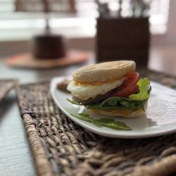 V Cafe - Breakfast Sandwich