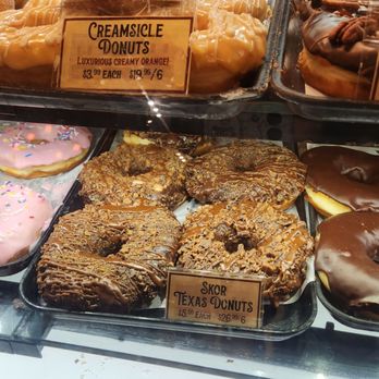 Mariposa Market Stores - Bakeries Near Me - Orillia, Ontario
