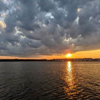 Potomac Riverboat Company - Boat Charters Near Me - Alexandria, Virginia