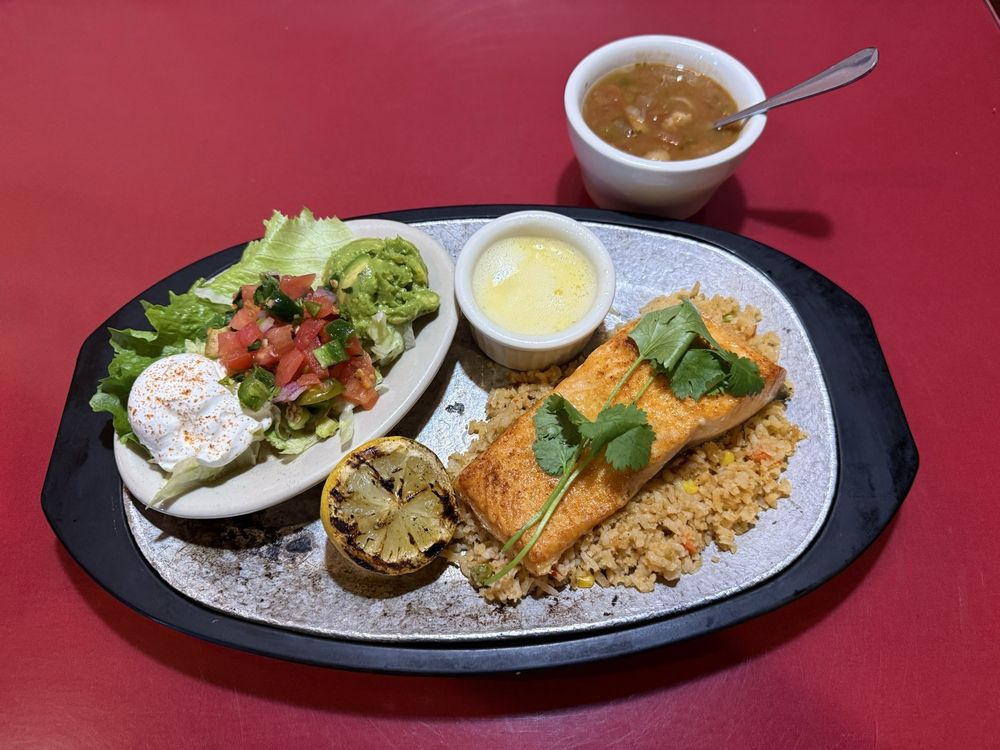 Food from Don Benito's