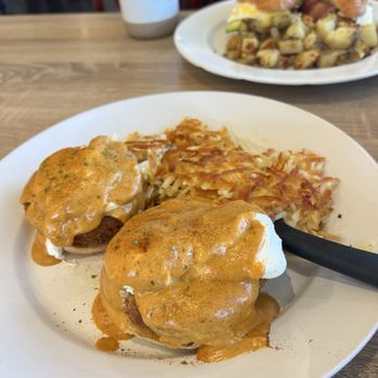 Mikayla's Cafe - Spicy Crab Cake Benedict - Breakfast & Brunch Near Me - Santa Clara, California