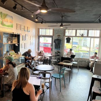 Cafe Kopi - Inside - Coffee & Tea Near Me - Kailua, Hawaii