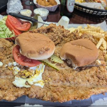 Cataract Lake Lodge - Bars Near Me - Cunot, Indiana