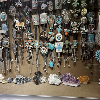 Scottsdale Trading Post - Vintage - Jewelry Near Me - Scottsdale, Arizona Scottsdale Trading Post - Vintage - Jewelry Near Me - Scottsdale, Arizona