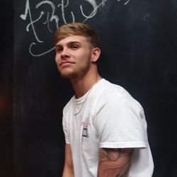 Becca's Barber Shop - Jared