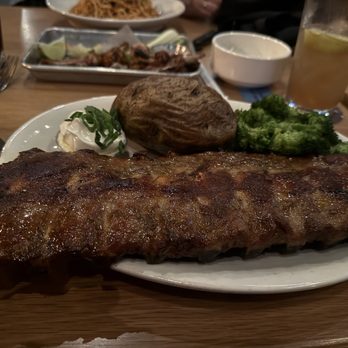 BJ's Restaurant & Brewhouse - The ribs were outstanding! - New American Near Me - Bakersfield, California