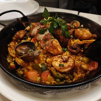 Malbec Arts District - Arroz Con Mariscos For One - Steakhouses Near Me - Los Angeles, California Malbec Arts District - Arroz Con Mariscos For One - Steakhouses Near Me - Los Angeles, California