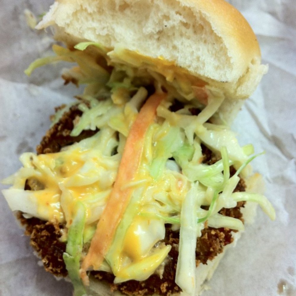 The Peached Tortilla Truck - Crab cake slider - Asian Fusion Near Me The Peached Tortilla Truck - Crab cake slider - Asian Fusion Near Me