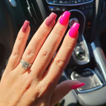Vera Nail Spa - Natural nail dip powder - Nail Salons Near Me - Downey, California