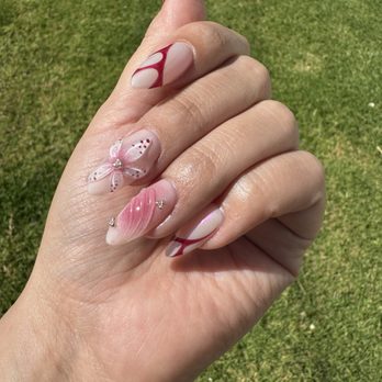 Lulus Nails  - Nail Technicians Near Me - Los Angeles, California