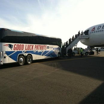 Academy Bus - Buses Near Me - Braintree, Massachusetts