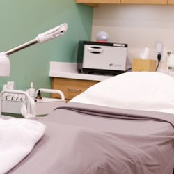 Prose Nail & Spa - Beauty Bar - facials, brows, lashes, peels, back facials, waxing, full body waxing