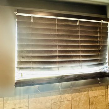 Carmelita's - Blinds in the womens bathroom - Beer, Wine & Spirits Near Me - Laguna Beach, California Carmelita's - Blinds in the womens bathroom - Beer, Wine & Spirits Near Me - Laguna Beach, California