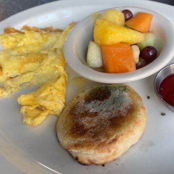 Biscuits Cafe - Mold - Cafes Near Me - Oregon City, Oregon