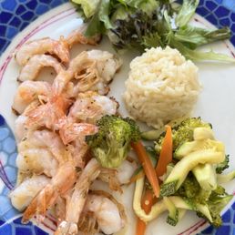 Shrimp with garlic. IG: Jenuine_reviews
