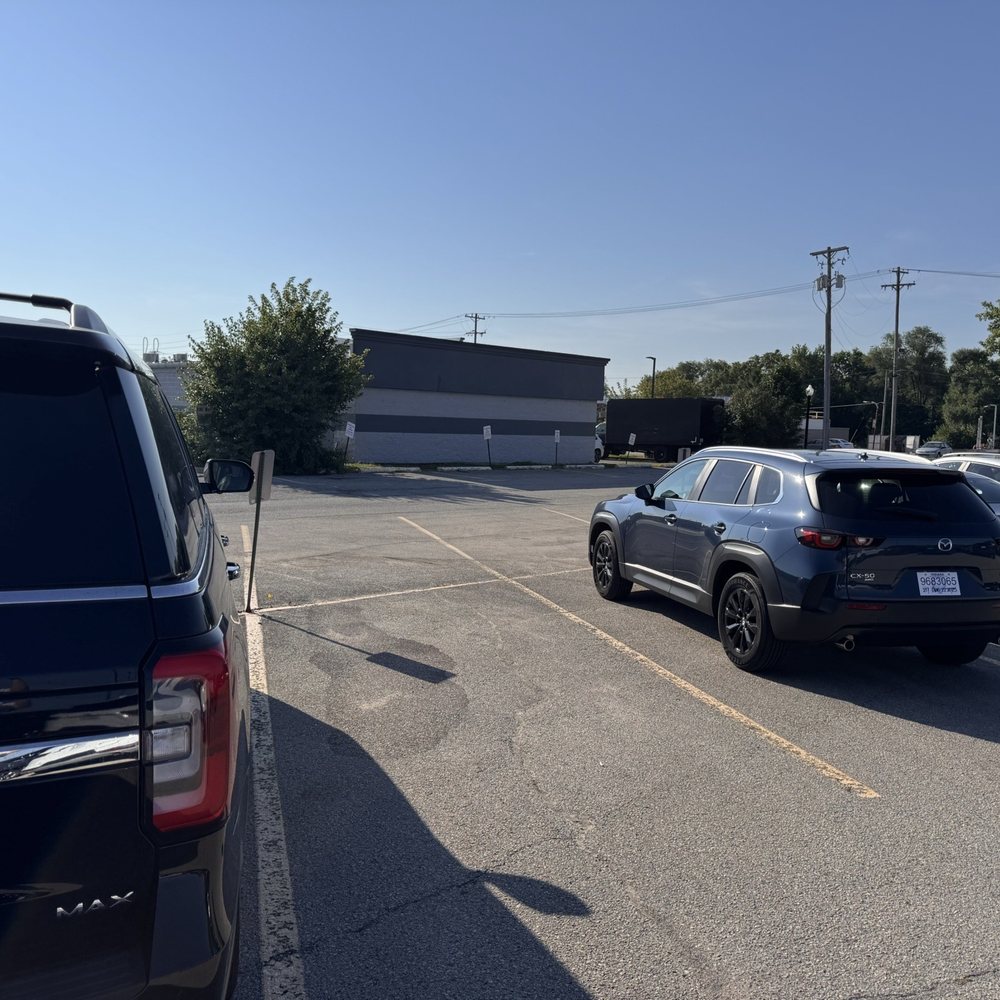 Budget - General area outside with car options - Car Rental Near Me - Noblesville, Indiana