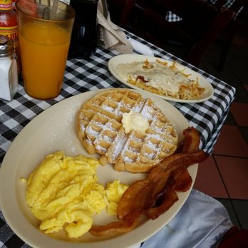 Belle's Kitchen - Waffle Platter w/ smothered hashbrown! - American Near Me - Houston, Texas Belle's Kitchen - Waffle Platter w/ smothered hashbrown! - American Near Me - Houston, Texas