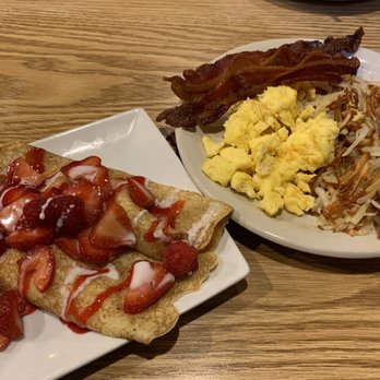 Ramblin Roads - Berry crepes with eggs, bacon, and hasbrowns - Breakfast & Brunch Near Me - Bountiful, Utah Ramblin Roads - Berry crepes with eggs, bacon, and hasbrowns - Breakfast & Brunch Near Me - Bountiful, Utah