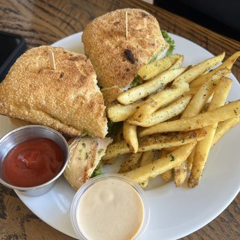 Bushfire Kitchen - Menifee - Tuscan Chicken Sandwich French Fries (gf) (ve) That sauce they give you to dip the fries in bomb - Gluten-Free Near Me - Menifee, California Bushfire Kitchen - Menifee - Tuscan Chicken Sandwich French Fries (gf) (ve) That sauce they give you to dip the fries in bomb - Gluten-Free Near Me - Menifee, California