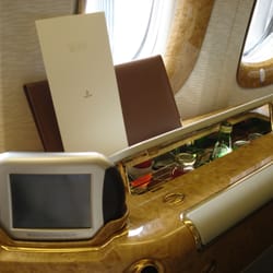 Emirates - VOD controller and free bar