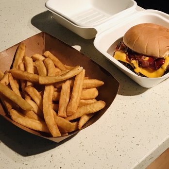 Smosh Town - Fries and bacon cheeseburger O Style - absolutely delicious! - Burgers Near Me - Glendale, California Smosh Town - Fries and bacon cheeseburger O Style - absolutely delicious! - Burgers Near Me - Glendale, California