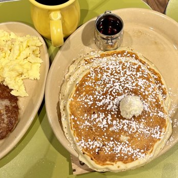 Snooze, an A.M. Eatery - Hubs ordered pancakes and asked for a side of eggs and patty. - Breakfast & Brunch Near Me - Addison, Texas