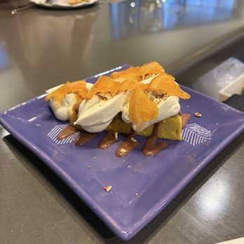 Victor’s Dessert Lounge - Flourless cake - Desserts Near Me - Honolulu, Hawaii