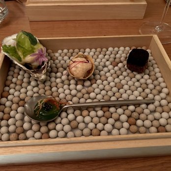 Sola - Leek jelly, tempura /  Oyster with daikon radish, leek cream / Lobster tartare, Japanese plum cream / sweetbread arancini - Asian Fusion Near Me - Paris, 75