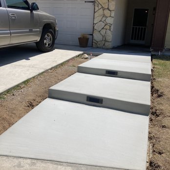 Driveway Masters - Steps to entryway - Masonry/Concrete Near Me - Brea, California Driveway Masters - Steps to entryway - Masonry/Concrete Near Me - Brea, California