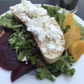 Table 29 Bistro & Bar - Yummy Beet Salad - American Near Me - American Canyon, California