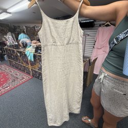 Lilise Designer Resale - Gorgeous linen dress @Lilise Designer Resale