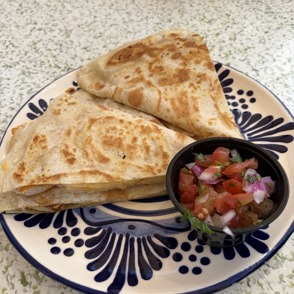 Cheese and chicken quesadilla