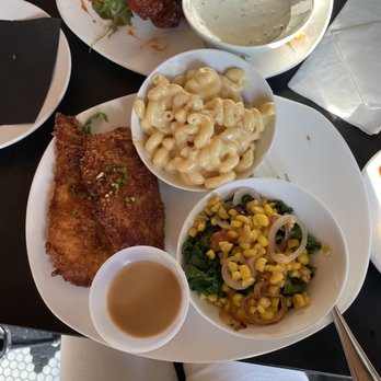 Mom's Kitchen & Bar - -Crispy Chicken and Gravy Plate - Bars Near Me - Astoria, New York Mom's Kitchen & Bar - -Crispy Chicken and Gravy Plate - Bars Near Me - Astoria, New York