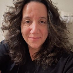 Pyure Salon-Coconut Creek - What my hair looked like before the attempt at caramel money pieces. No damage until after Angela Snell colored my hair with money pieces