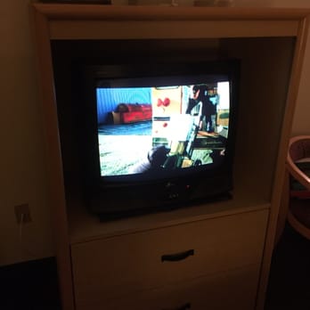 Super 8 by Wyndham Quartzsite AZ - Small OLD tv.. $80 worth? - Hotels Near Me - Quartzsite, Arizona Super 8 by Wyndham Quartzsite AZ - Small OLD tv.. $80 worth? - Hotels Near Me - Quartzsite, Arizona