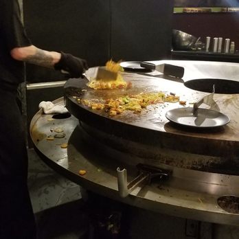 HuHot Mongolian Grill - Food Prep - Asian Fusion Near Me - Green Bay, Wisconsin