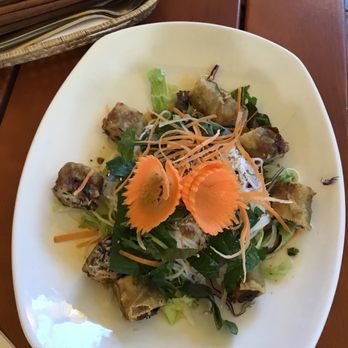 Otito - Fried spring rolls - Vietnamese Near Me - Berlin, BE Otito - Fried spring rolls - Vietnamese Near Me - Berlin, BE