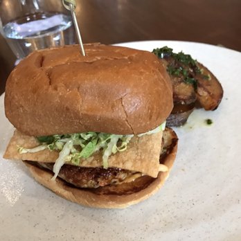Senia - Ahi burger - Cocktail Bars Near Me - Honolulu, Hawaii Senia - Ahi burger - Cocktail Bars Near Me - Honolulu, Hawaii