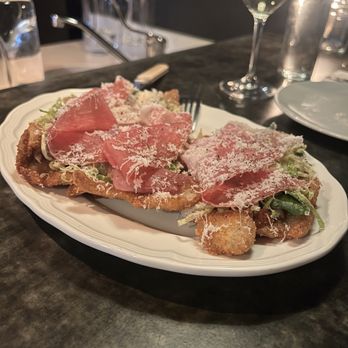 Bar Bricco - Italian Near Me - Edmonton, Alberta