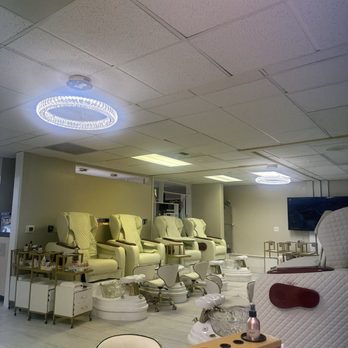 Heavenly Spa & Lounge - Nail Salons Near Me - Billings, Montana Heavenly Spa & Lounge - Nail Salons Near Me - Billings, Montana