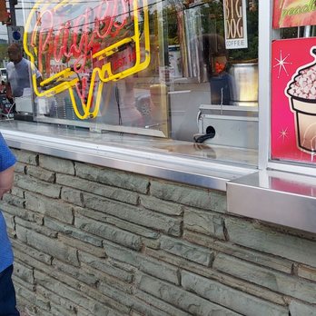Page's - Front Window - Ice Cream & Frozen Yogurt Near Me - Pittsburgh, Pennsylvania