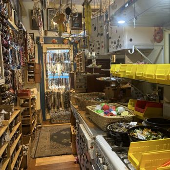 Curiosity Shop - Used, Vintage & Consignment Near Me - Berkeley, California