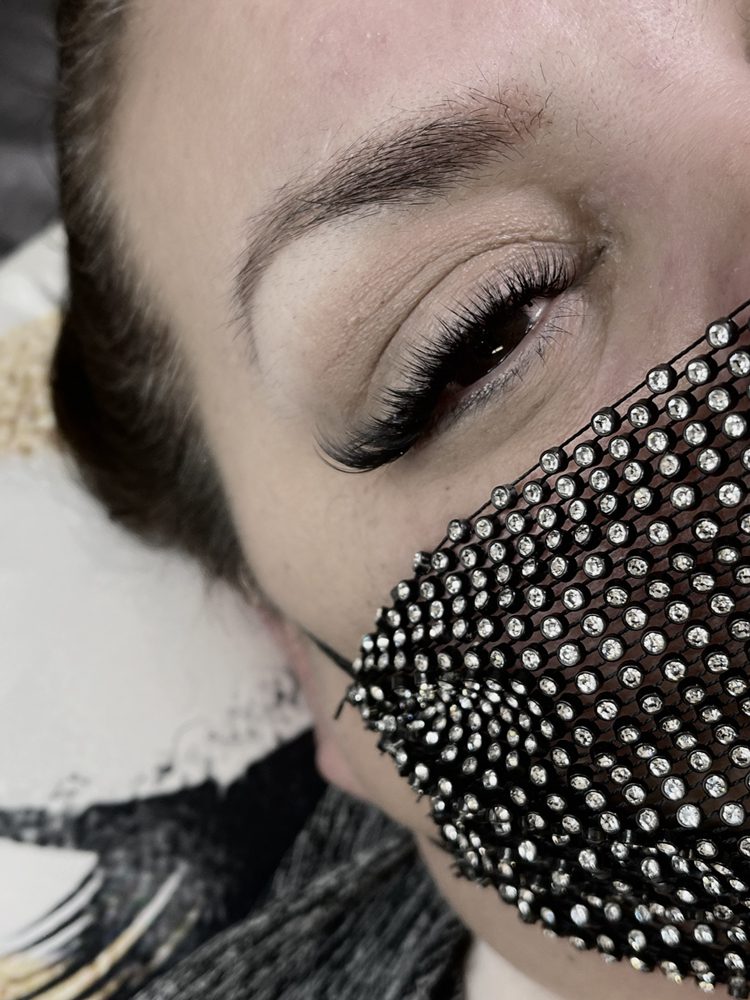 Beauty Lashes & Brows Logo