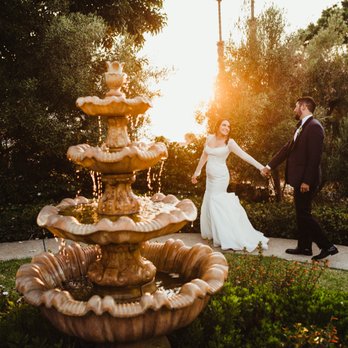 Olga Kubrak Photography - Stunning photo in the garden of the Thursday Club. - Event Photography Near Me